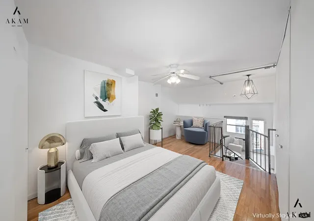 5th image of 211 Thompson St, New York City, NY 10012