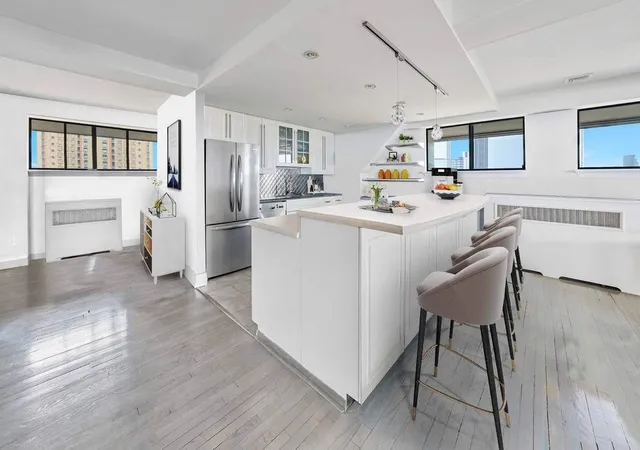 Photo 4 of House for sale at 75 Livingston St, Brooklyn, NY 11201 | MLS# RLS20007949 | Listing updated on 2026-01-13