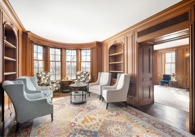 Photo 4 of Single family home for sale at 7 Sutton Sq, New York, NY 10022 | MLS# RLS20008312 | Listing updated on 2025-12-21