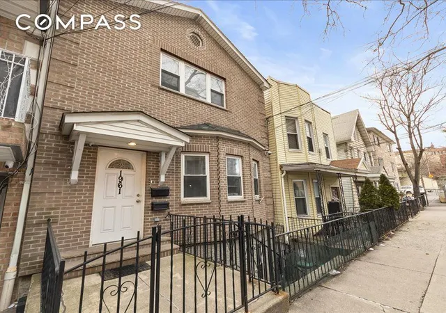 Photo 2 of Sale Pending at 1961 Wallace Ave, Bronx, NY 10462 | MLS# RLS20008497 | Listing updated on 2026-05-15