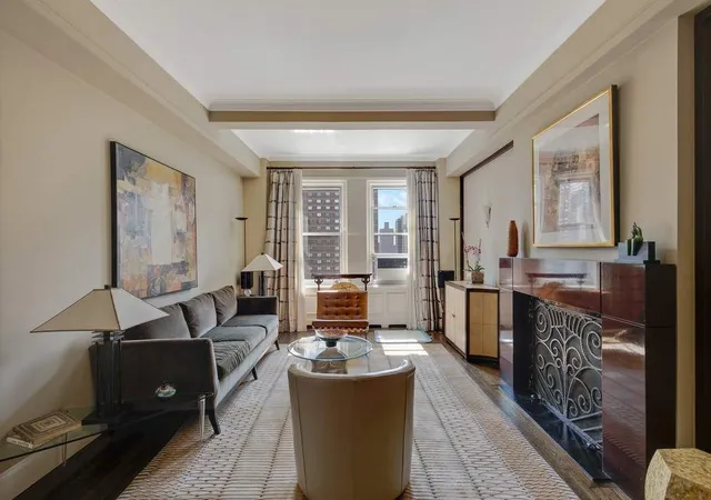 Listing Photo 1 - Condo for sale in building located at 139 E 94Th St, New York City, NY 10128 - Unit #11CD
