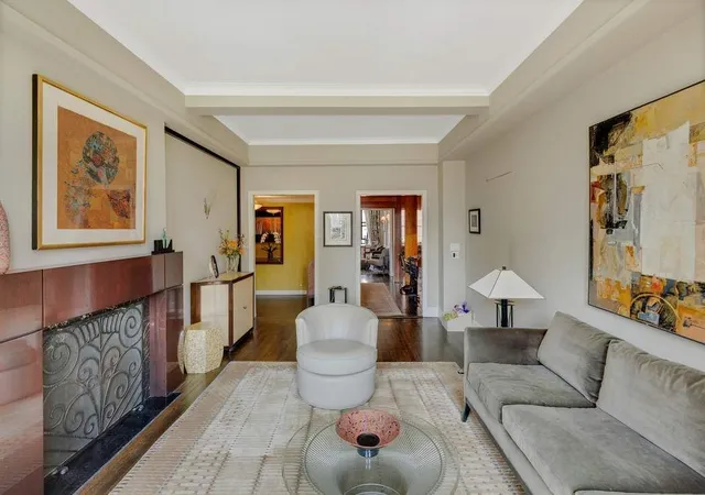 Listing Photo 2 - Condo for sale in building located at 139 E 94Th St, New York City, NY 10128 - Unit #11CD