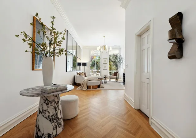 Photo 2 of Single family home for sale at 40 W 83Rd St, New York, NY 10024 | MLS# RLS20009670 | Listing updated on 2026-01-02