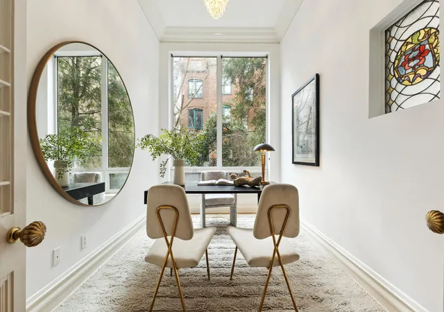 Photo 4 of Single family home for sale at 40 W 83Rd St, New York, NY 10024 | MLS# RLS20009670 | Listing updated on 2026-01-02