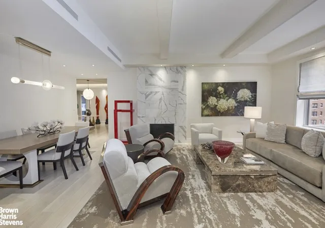 Listing Photo 1 - Condo for sale in building located at 1111 Park Ave, New York City, NY 10128 - Unit #7B