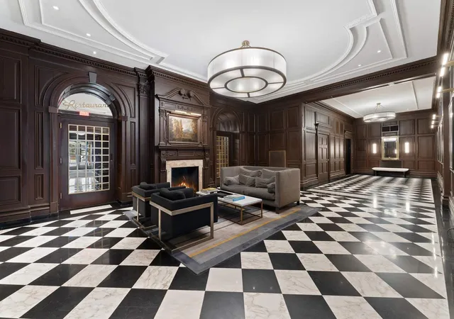 2nd image of 10 Park Ave, New York, NY 10016