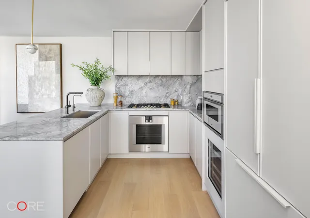 4th image of 250 E 25Th St, New York City, NY 10010