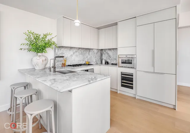 5th image of 250 E 25Th St, New York City, NY 10010