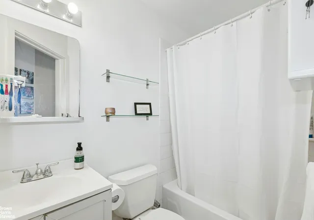 44th image of 47 08 11th St, Long Island City, NY 11101 | MLS# RLS20010100