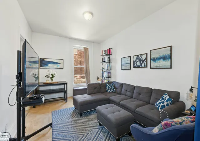4th image of 47-08 11Th St, Long Island City, NY 11101 | MLS# RLS20010100