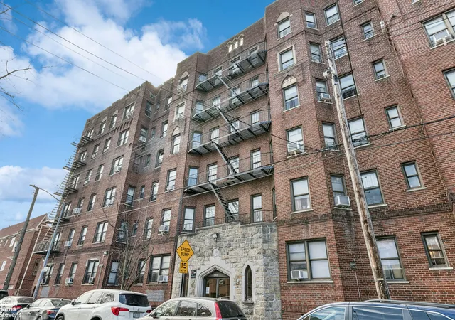 31st image of 40 66 Ithaca St #6D, Elmhurst, NY 11373 | MLS# RLS20010602