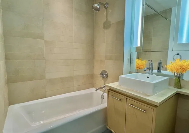 Photo 4 of House for sale at 306 Gold St #16-A, Brooklyn, NY 11201 | MLS# RLS20010633 | Listing updated on 2026-03-11