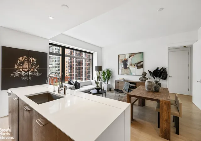 House for sale at 301 E 50Th St #8A, New York, NY 10022 | MLS# RLS20010761 | Listing updated on 2025-11-14