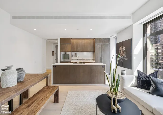 Photo 4 of House for sale at 301 E 50Th St #8A, New York, NY 10022 | MLS# RLS20010761 | Listing updated on 2025-11-14