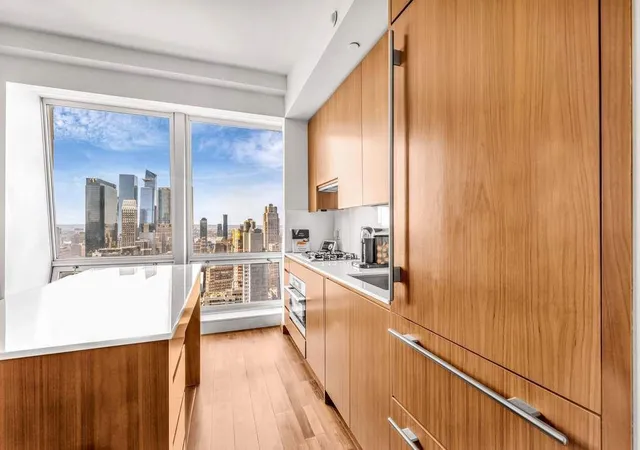 Photo 1 of House for sale at 400 Fifth Ave #42G, New York, NY 10018 | MLS# RLS20011383 | Listing updated on 2026-01-20