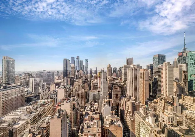 Photo 2 of House for sale at 400 Fifth Ave #42G, New York, NY 10018 | MLS# RLS20011383 | Listing updated on 2026-01-20