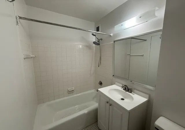 Photo 4 of Sale Pending at 2025 Broadway #23G, New York, NY 10023 | MLS# RLS20011721 | Listing updated on 2026-07-30
