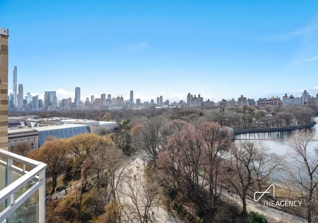 5th image of 1050 5Th Ave #17D, New York, NY 10028 | MLS# RLS20012176