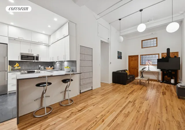 4th image of 28 W 38Th St #2W, New York City, NY 10018 | MLS# RLS20012468
