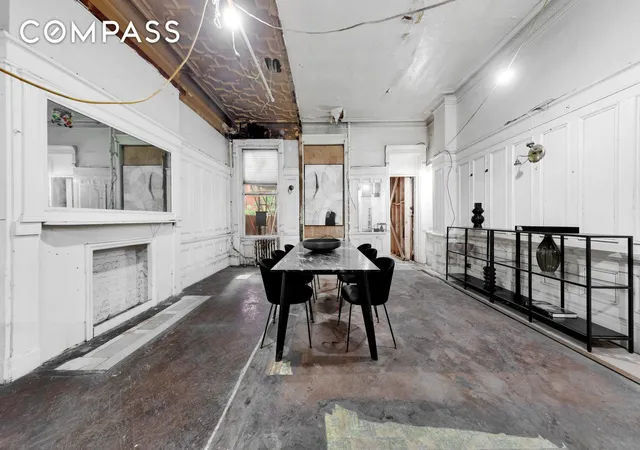 Photo 3 of Single family home for sale at 55 W 71st Street, New York, NY 10023 | MLS# RLS20012645 | Listing updated on 2025-12-29