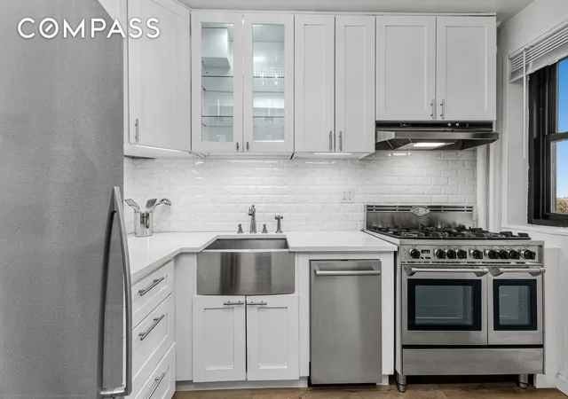 4th image of 205 Clinton Ave #9D, New York City, NY 11205 | MLS# RLS20012838