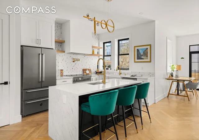 Photo 4 of Sale Pending at 418 Bay Ridge Pkwy, New York City, NY 11209 | MLS# RLS20013048 | Listing updated on 2026-07-30