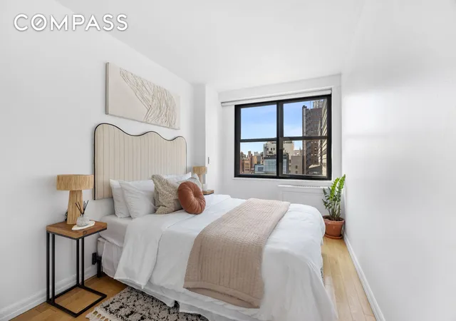 5th image of 7 E 14Th St #17G, New York, NY 10003 | MLS# RLS20013363