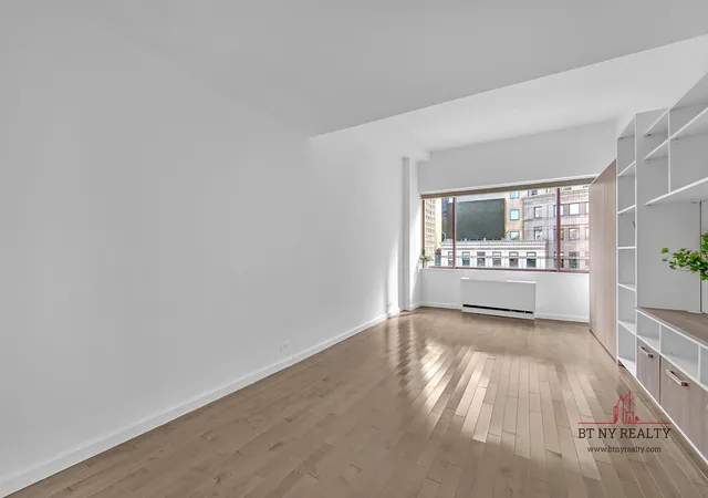 Photo 3 of Condo for sale at 350 W 50th Street #6-R, New York, NY 10019 | MLS# RLS20014216 | Listing updated on 2025-06-04