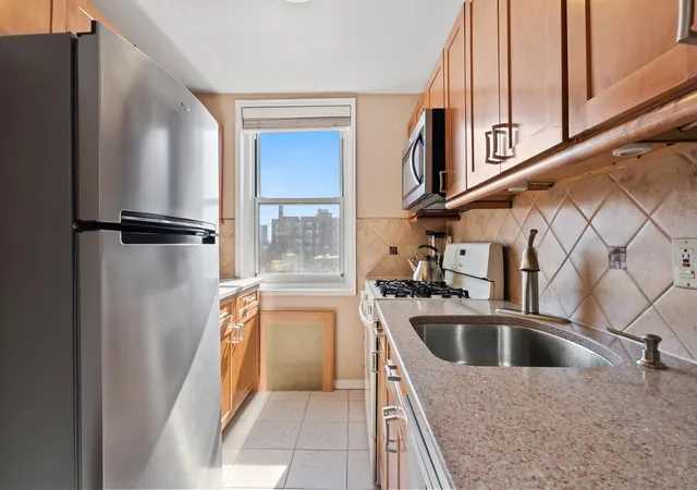 Listing Photo 4 - Condo for sale in building located at 66-01 Burns St, New York, NY 11375 - Unit #3-W