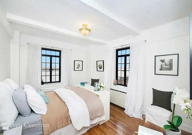Photo 4 of Sale Pending at 5 Tudor City Pl #931, New York, NY 10017 | MLS# RLS20014323 | Listing updated on 2025-12-21
