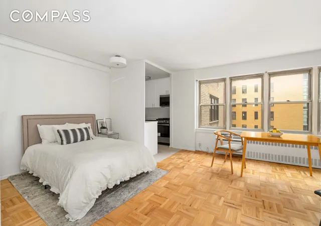 Photo 3 of Sale Pending at 155 E 38Th St #8A, New York City, NY 10016 | MLS# RLS20014543 | Listing updated on 2026-07-30