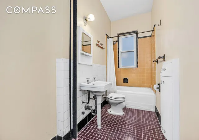 Photo 3 of Sale Pending at 576 5th St #B2, Brooklyn, NY 11215 | MLS# RLS20014732 | Listing updated on 2026-01-02