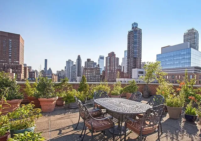 2nd image of 333 E 66Th St, New York City, NY 10065