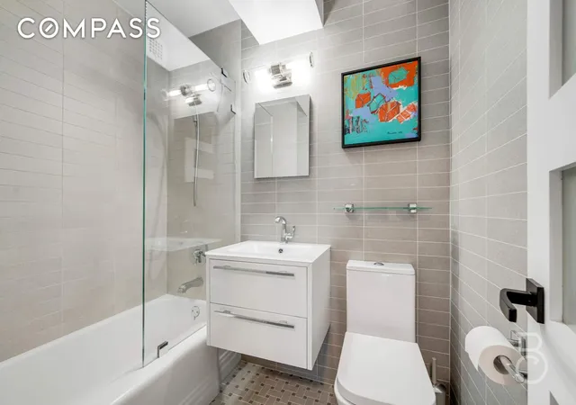 2nd image of 33-55 14Th St, Astoria, NY 11106