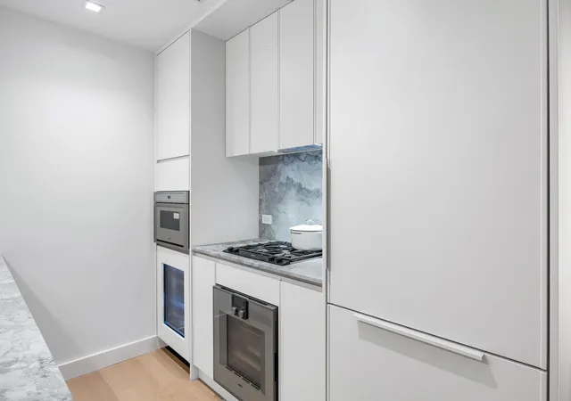 3rd image of 250 E 25Th St #PH-C, New York, NY 10010 | MLS# RLS20016028