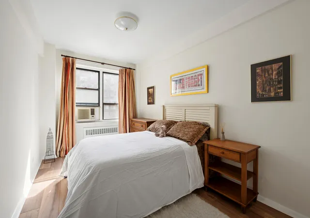 Photo 2 of Sale Pending at 30 E 37th St #8K, New York, NY 10016 | MLS# RLS20016511 | Listing updated on 2025-11-06