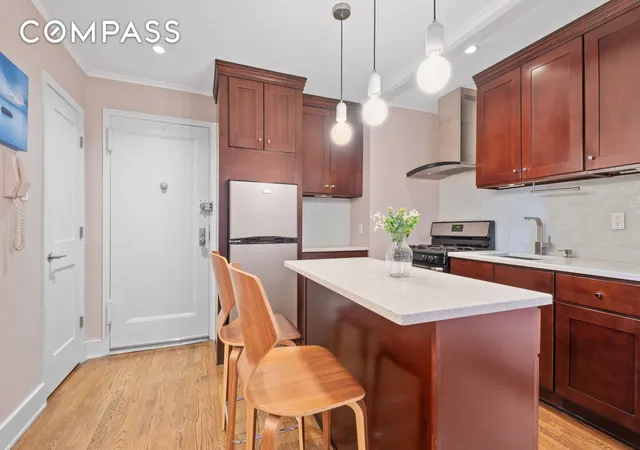 10th image of 61 Oliver St #4P, New York City, NY 11209 | MLS# RLS20016965