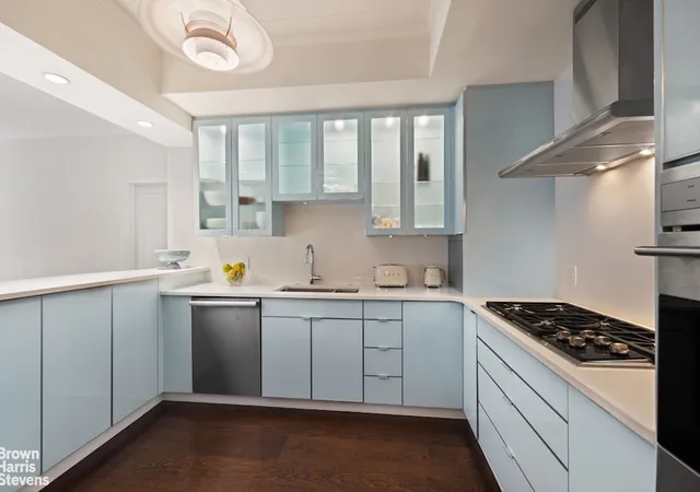 Listing Photo 3 - Condo for sale in building located at 25 Central Park W, New York City, NY 10023 - Unit #11AB