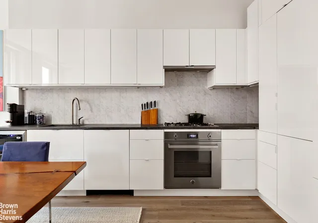 Photo 3 of Sale Pending at 126 Chambers St #3, New York, NY 10007 | MLS# RLS20017879 | Listing updated on 2026-05-15