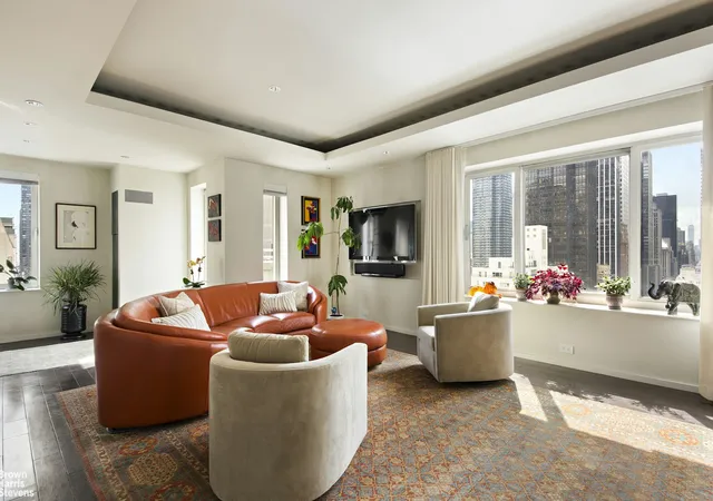 2nd image of 106 Central Park S #22H, New York City, NY 10019 | MLS# RLS20018384