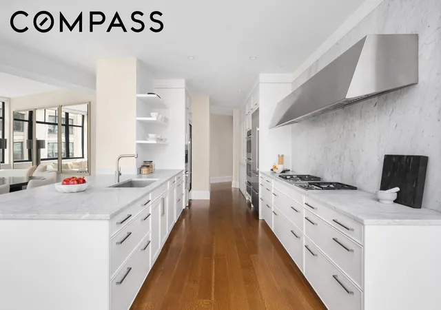 Photo 4 of Sale Pending at 10 Madison Sq W #12D, New York City, NY 10010 | MLS# RLS20019176 | Listing updated on 2026-07-30
