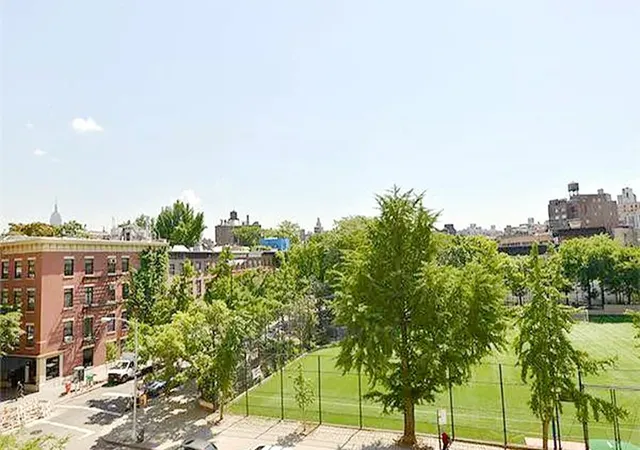 Photo 4 of House for sale at 421 Hudson St #305, New York, NY 10014 | MLS# RLS20019223 | Listing updated on 2025-12-13