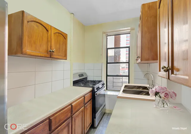 Photo 3 of Sale Pending at 503 W 111th Street #22, New York, NY 10025 | MLS# RLS20019918 | Listing updated on 2025-11-24