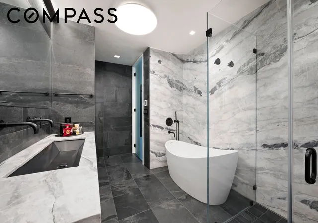 Photo 4 of House for sale at 400 E 67Th St #19D, New York City, NY 10065 | MLS# RLS20020064 | Listing updated on 2026-07-30