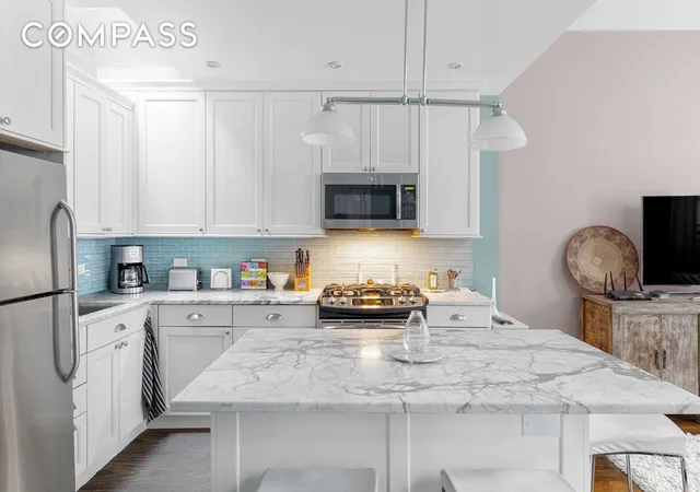 Photo 3 of House for sale at 161 W 71st Street #4, New York, NY 10023 | MLS# RLS20020346 | Listing updated on 2026-04-30