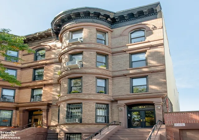 Photo 4 of Sale Pending at 914 8th Avenue #1, Brooklyn, NY 11215 | MLS# RLS20020516 | Listing updated on 2026-06-10