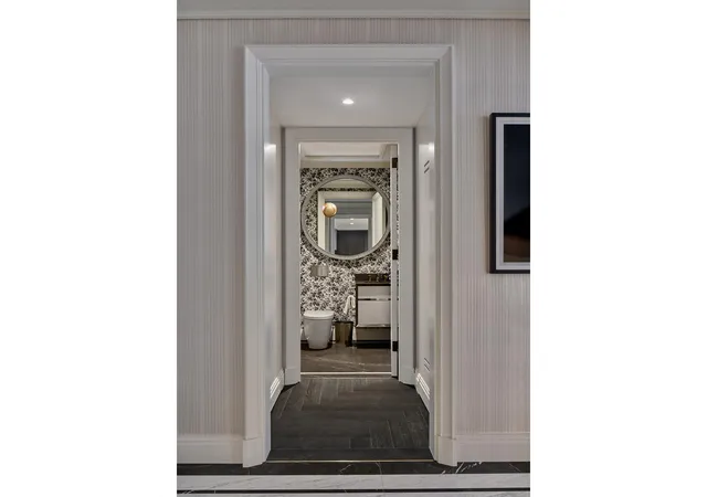 Photo 3 of House for sale at 303 Park Ave #2020, New York, NY 10022 | MLS# RLS20020958 | Listing updated on 2026-03-09