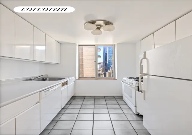 3rd image of 236 E 47Th St #24E, New York, NY 10017 | MLS# RLS20021982