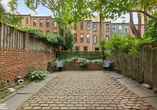 52nd image of 169 E 94th St, New York City, NY 10128 | MLS# RLS20022073