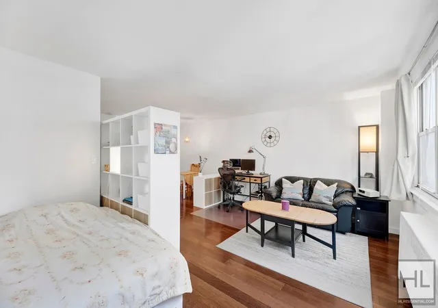 5th image of 240 E 35Th St #5C, New York City, NY 10016 | MLS# RLS20022931